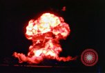 Standbild Nuclear Test Mikronesischen Inseln Pazifischer Ozean, 1955, aus Sekunde 30 historischem Filmmaterial Videoclip 65675046800