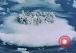 Standbild Kernbombe Test shot Baker Mikronesischen Inseln im Pazifischen Ozean, 1946, aus Sekunde 50 historischem Filmmaterial Videoclip 65675046801