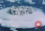 Standbild Kernbombe Test shot Baker Mikronesischen Inseln im Pazifischen Ozean, 1946, aus Sekunde 54 historischem Filmmaterial Videoclip 65675046801