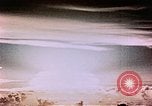 Standbild Nuclear Test Pacific Testgelände, 1955, aus Sekunde 36 historischem Filmmaterial Videoclip 65675046802