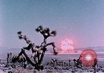 Standbild Fiezeau Nuclear Test Nye County Nevada USA, 1957, aus Sekunde 21 historischem Filmmaterial Videoclip 65675046805