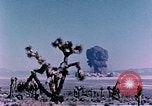 Standbild Fiezeau Nuclear Test Nye County Nevada USA, 1957, aus Sekunde 28 historischem Filmmaterial Videoclip 65675046805