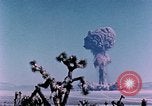 Standbild Fiezeau Nuclear Test Nye County Nevada USA, 1957, aus Sekunde 47 historischem Filmmaterial Videoclip 65675046805