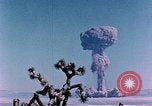 Standbild Fiezeau Nuclear Test Nye County Nevada USA, 1957, aus Sekunde 53 historischem Filmmaterial Videoclip 65675046805