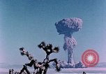 Standbild Fiezeau Nuclear Test Nye County Nevada USA, 1957, aus Sekunde 54 historischem Filmmaterial Videoclip 65675046805