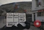 Standbild US-Segler auf Liberty converse mit einer Engländerin Portland England, 1967, aus Sekunde 20 historischem Filmmaterial Videoclip 65675046806