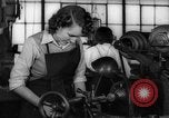 Standbild Verteidigung factory Muncie Indiana USA, 1942, aus Sekunde 11 historischem Filmmaterial Videoclip 65675046814