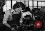 Standbild Verteidigung factory Muncie Indiana USA, 1942, aus Sekunde 12 historischem Filmmaterial Videoclip 65675046814