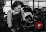 Standbild Verteidigung factory Muncie Indiana USA, 1942, aus Sekunde 17 historischem Filmmaterial Videoclip 65675046814