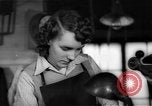Standbild Verteidigung factory Muncie Indiana USA, 1942, aus Sekunde 50 historischem Filmmaterial Videoclip 65675046814