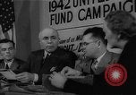 Image timbre de guerre vente Muncie Indiana USA, 1942, de la seconde 48 séquences d'archives historiques vidéo 65675046819