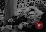 Image timbre de guerre vente Muncie Indiana USA, 1942, de la seconde 50 séquences d'archives historiques vidéo 65675046819