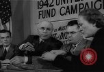 Image timbre de guerre vente Muncie Indiana USA, 1942, de la seconde 51 séquences d'archives historiques vidéo 65675046819