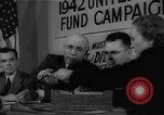 Image timbre de guerre vente Muncie Indiana USA, 1942, de la seconde 53 séquences d'archives historiques vidéo 65675046819