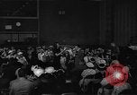 Immagine di La trasmissione radio United States USA, 1945, secondo 7 filmato di repertorio 65675046826