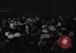Immagine di La trasmissione radio United States USA, 1945, secondo 48 filmato di repertorio 65675046826