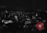 Immagine di La trasmissione radio United States USA, 1945, secondo 62 filmato di repertorio 65675046826