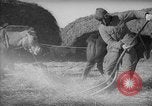 Image colonist guards la Mandchourie Chine, 1959, de la seconde 26 séquences d'archives historiques vidéo 65675046835
