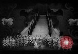 Standbild japanischen spielen Takarazuka Japan, 1938, aus Sekunde 10 historischem Filmmaterial Videoclip 65675046845