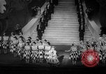 Standbild japanischen spielen Takarazuka Japan, 1938, aus Sekunde 25 historischem Filmmaterial Videoclip 65675046845