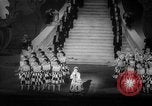 Standbild japanischen spielen Takarazuka Japan, 1938, aus Sekunde 29 historischem Filmmaterial Videoclip 65675046845