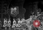 Standbild japanischen spielen Takarazuka Japan, 1938, aus Sekunde 36 historischem Filmmaterial Videoclip 65675046845