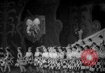 Standbild japanischen spielen Takarazuka Japan, 1938, aus Sekunde 41 historischem Filmmaterial Videoclip 65675046845