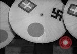 Image Filles japonaises avec des symboles de l'axe de la danse Japon, 1939, de la seconde 52 séquences d'archives historiques vidéo 65675046851