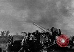 Standbild Truppen eingeben Carigara Philippinen, 1945, aus Sekunde 36 historischem Filmmaterial Videoclip 65675046852