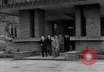 Immagine di Armadio giapponese Tokyo Giappone, 1945, secondo 9 filmato di repertorio 65675046853