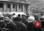 Immagine di Gli uomini lo studio Provincia di Shaanxi Cina, 1939, secondo 37 filmato di repertorio 65675046861