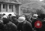 Immagine di Gli uomini lo studio Provincia di Shaanxi Cina, 1939, secondo 39 filmato di repertorio 65675046861