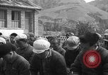Immagine di Gli uomini lo studio Provincia di Shaanxi Cina, 1939, secondo 40 filmato di repertorio 65675046861