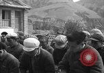 Immagine di Gli uomini lo studio Provincia di Shaanxi Cina, 1939, secondo 41 filmato di repertorio 65675046861