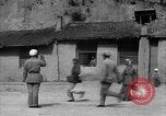 Immagine di Gli uomini lo studio Provincia di Shaanxi Cina, 1939, secondo 44 filmato di repertorio 65675046861