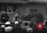 Immagine di i civili cinesi esprimono il loro voto Cina, 1944, secondo 8 filmato di repertorio 65675046863