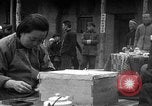 Immagine di i civili cinesi esprimono il loro voto Cina, 1944, secondo 50 filmato di repertorio 65675046863