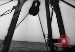 Immagine di Boston dei pescherecci da traino con buttafuori HEKLA Oceano atlantico, 1935, secondo 43 filmato di repertorio 65675046866