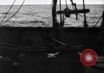 Immagine di Boston dei pescherecci da traino con buttafuori HEKLA Oceano atlantico, 1935, secondo 50 filmato di repertorio 65675046866