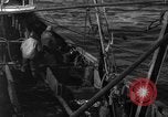 Immagine di Boston dei pescherecci da traino con buttafuori HEKLA Massachusetts United States USA, 1935, secondo 6 filmato di repertorio 65675046867