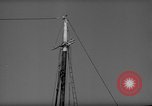 Standbild Fischerei smack setzt Segel Gloucester Massachusetts USA, 1935, aus Sekunde 16 historischem Filmmaterial Videoclip 65675046869