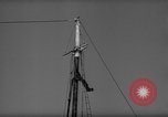 Standbild Fischerei smack setzt Segel Gloucester Massachusetts USA, 1935, aus Sekunde 21 historischem Filmmaterial Videoclip 65675046869