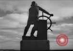 Standbild Fishermen Resort Memorial Gloucester Massachusetts USA, 1935, aus Sekunde 56 historischem Filmmaterial Videoclip 65675046876