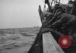 Standbild Fischerei Schiff United States USA, 1935, aus Sekunde 35 historischem Filmmaterial Videoclip 65675046883