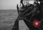 Standbild Fischerei Schiff United States USA, 1935, aus Sekunde 37 historischem Filmmaterial Videoclip 65675046883