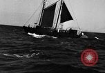 Immagine di Barca da pesca Massachusetts United States USA, 1935, secondo 37 filmato di repertorio 65675046884