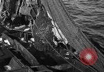 Image bateau de pêche au travail Atlantic Ocean Massachusetts United States USA, 1935, de la seconde 29 séquences d'archives historiques vidéo 65675046885