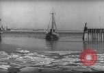 Standbild kommerziellen Fischerboote Boston Massachusetts USA, 1935, aus Sekunde 1 historischem Filmmaterial Videoclip 65675046892