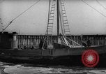Standbild kommerziellen Fischerboote Boston Massachusetts USA, 1935, aus Sekunde 34 historischem Filmmaterial Videoclip 65675046892
