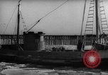 Standbild kommerziellen Fischerboote Boston Massachusetts USA, 1935, aus Sekunde 38 historischem Filmmaterial Videoclip 65675046892